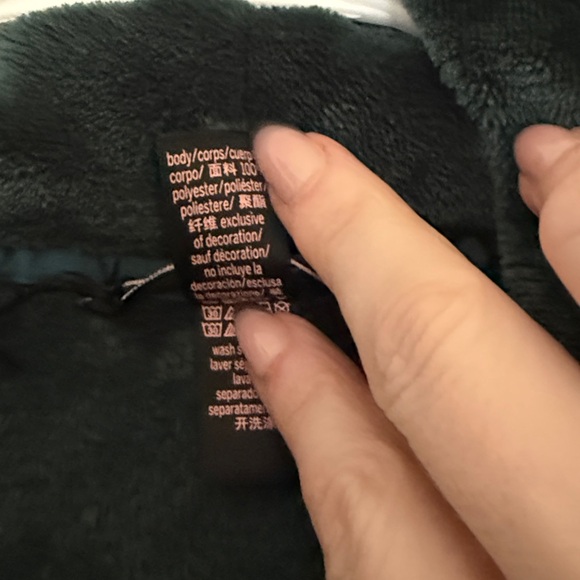 Victoria's Secret Embossed Deep Green Plush Robe - medium/large - Picture 3 of 5